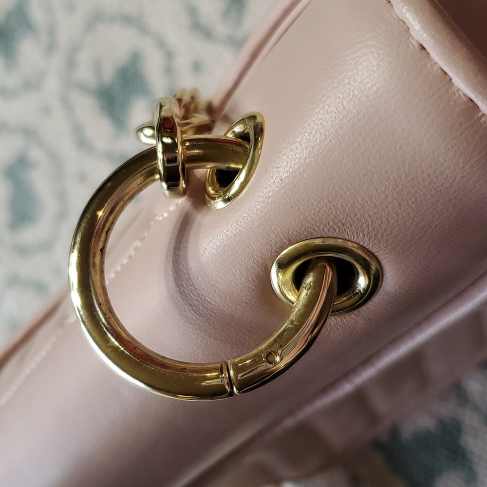 Iso Tory Burch hardware